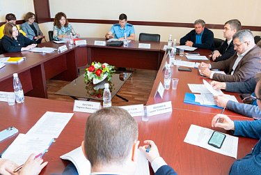 Потерявшим в наводнение жилье дадут возможность отстроиться на прежнем месте